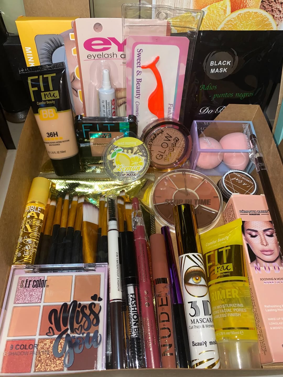 Ultimate Makeup Bundle – 20+ Beauty Essentials for Glam On-the-Go!